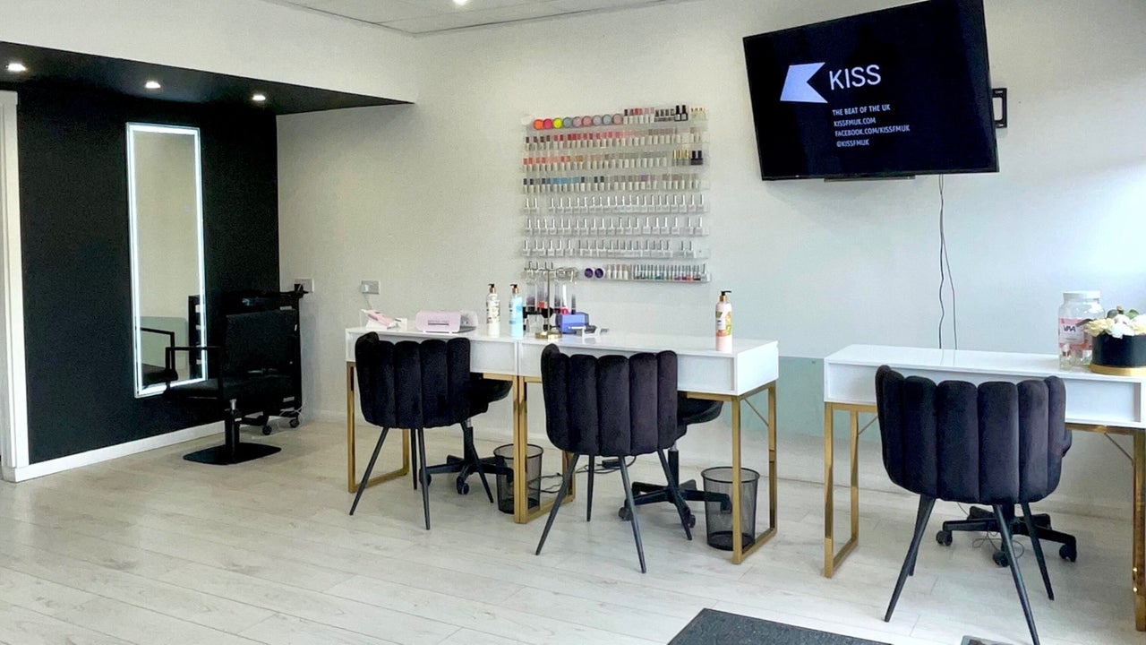 Cc nails discount