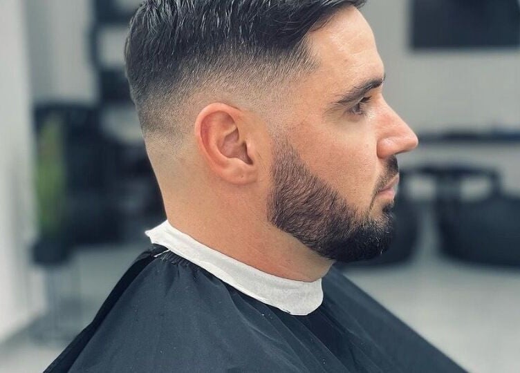 Модерна мъжка подстрижка в Barber Studio Uppercut, Пловдив, Пловдив, BG.