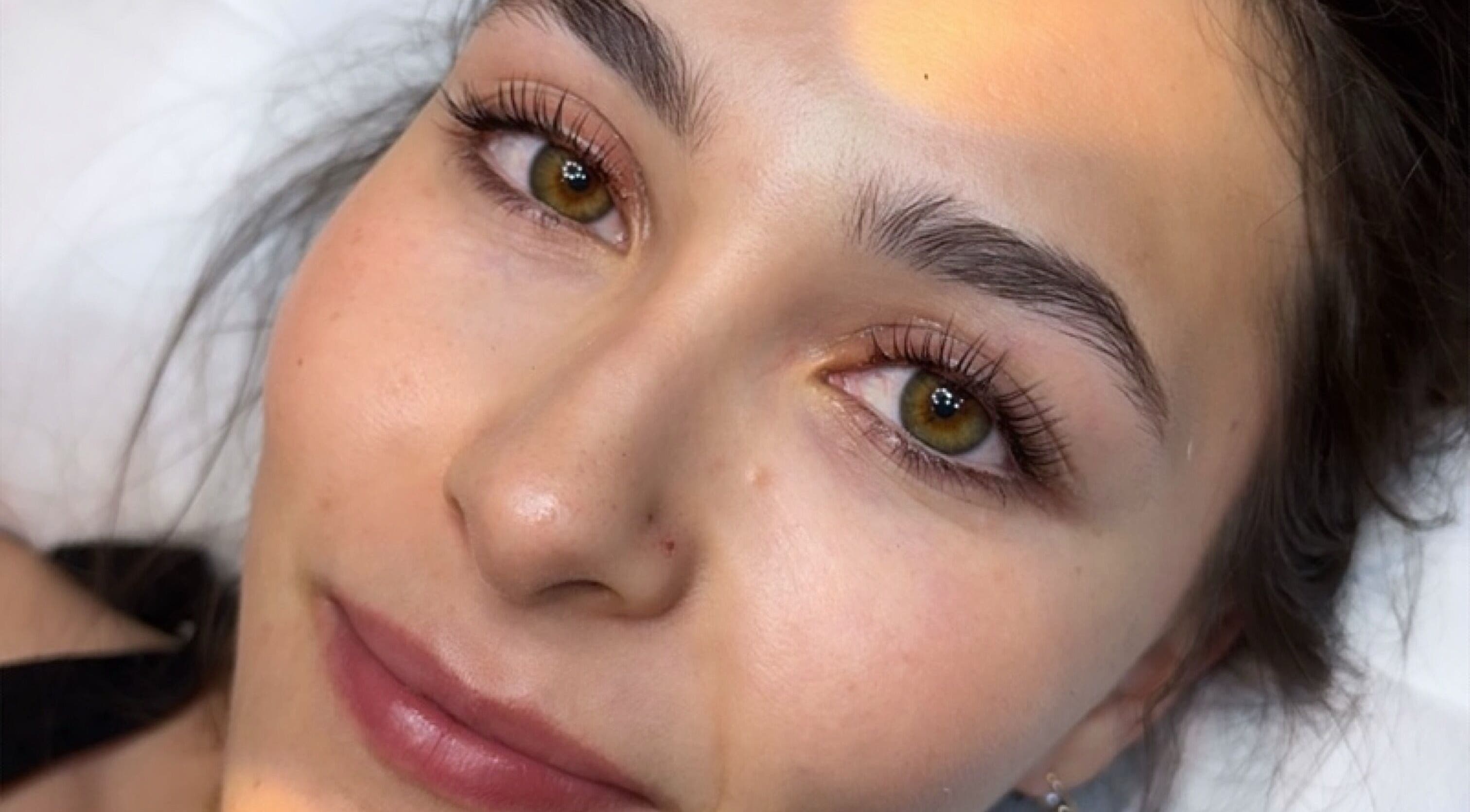 Visage radieux après soin visage à Cline, Tel Aviv-yafo, Tel Aviv District, IL.