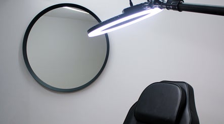 Derma Co Skin Aesthetics