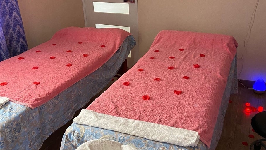 Essential Healing Touch Mobile Spa image 1