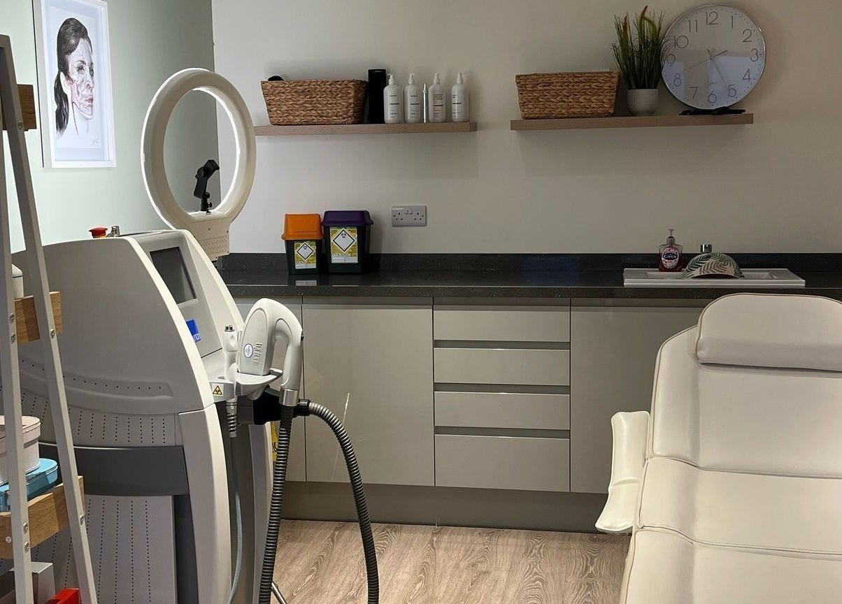 Experience tranquility at Glow Aesthetics in Stretcholt, England, GB with modern skincare equipment and cozy ambiance.