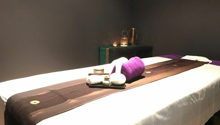 Varee Thai Massage image 1