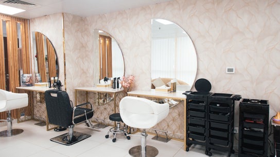 Curly Sue Beauty Lounge