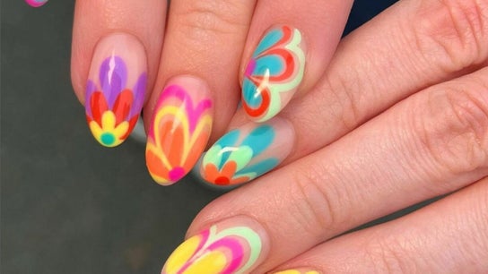 Best salons for acrylic nails in Heart Lake West, Toronto