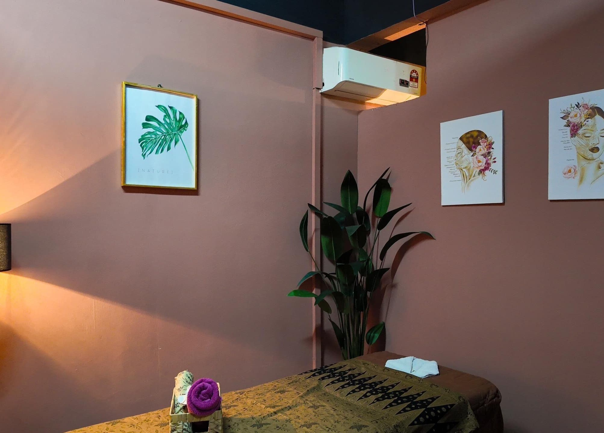 Qasandra Spa Retreat massage room with elegant decor in Petaling Jaya, Selangor, MY.