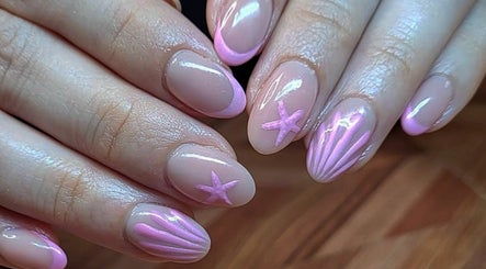 Nail Therapy, Nails & Beauty