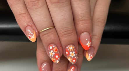 Emma Rose Nails صورة 2