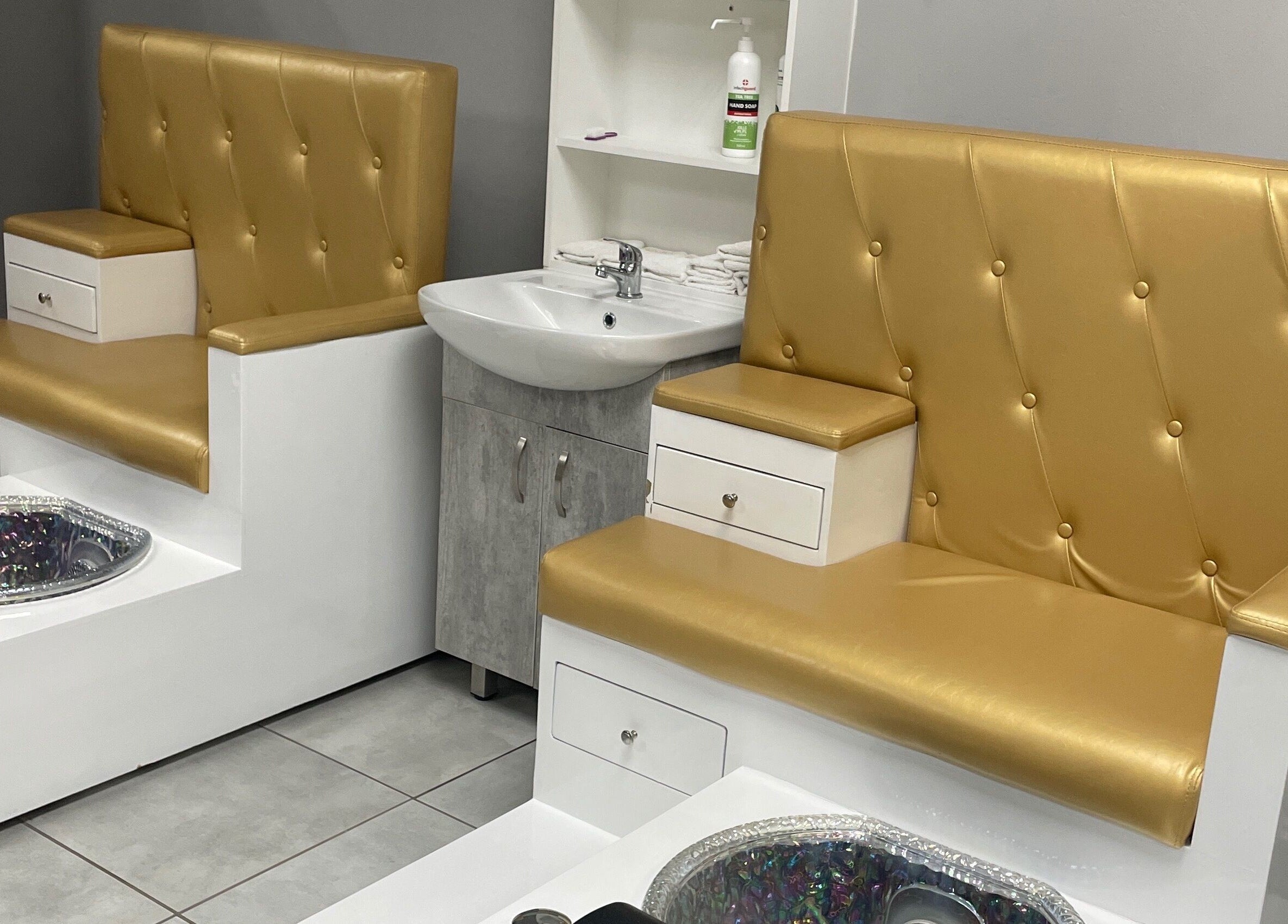 Luxurious pedicure chairs at Narure Luxe Aesthetics in Emalahleni, Mpumalanga, ZA.