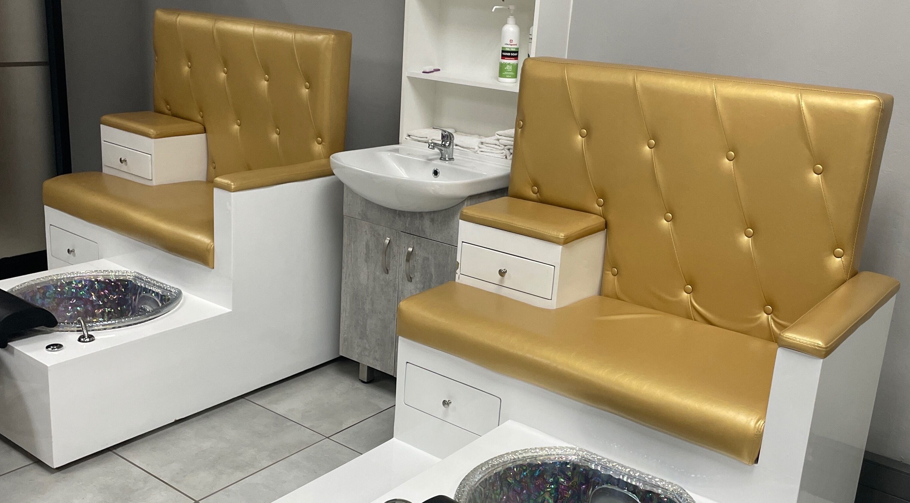 Luxurious pedicure chairs at Narure Luxe Aesthetics in Emalahleni, Mpumalanga, ZA.