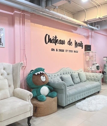 Cozy lounge at Chateau de Nails BKK, Amphoe Bang Phli, Samut Prakan, with elegant seating and decor.