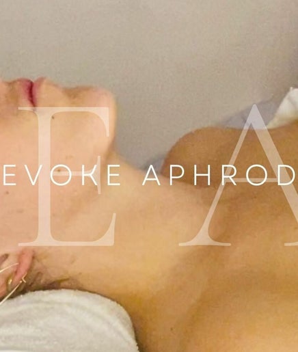 Evoke Aphrodite Caves Beach afbeelding 2