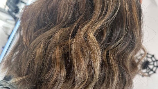 D2 Hair Skin and Beauty