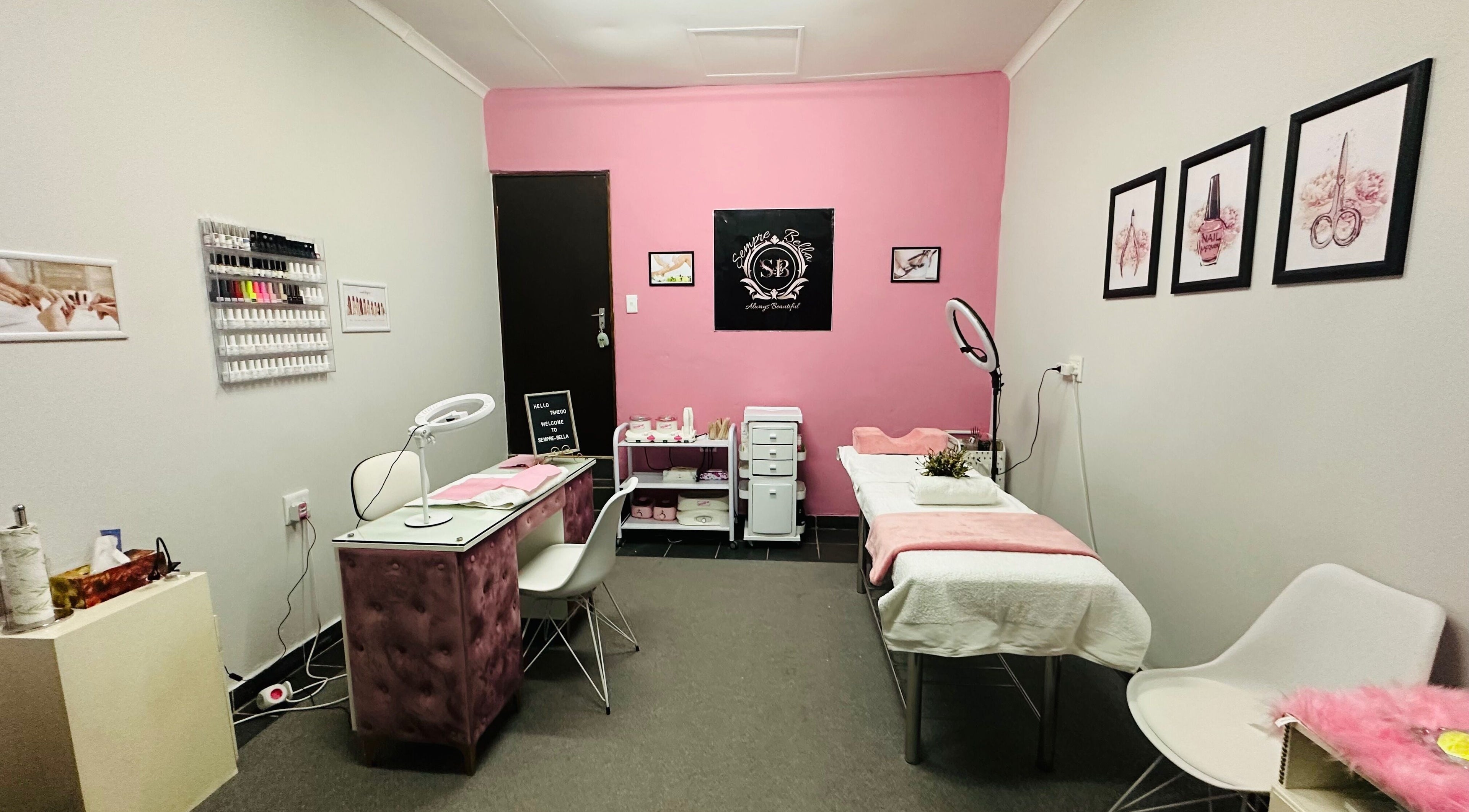 Stylish treatment room at Sempré Bella by Noushka, Johannesburg, Gauteng, ZA with chic pink decor.