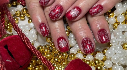 Pam’s Nails