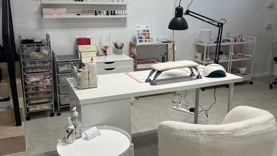 Petite Beauty Bar