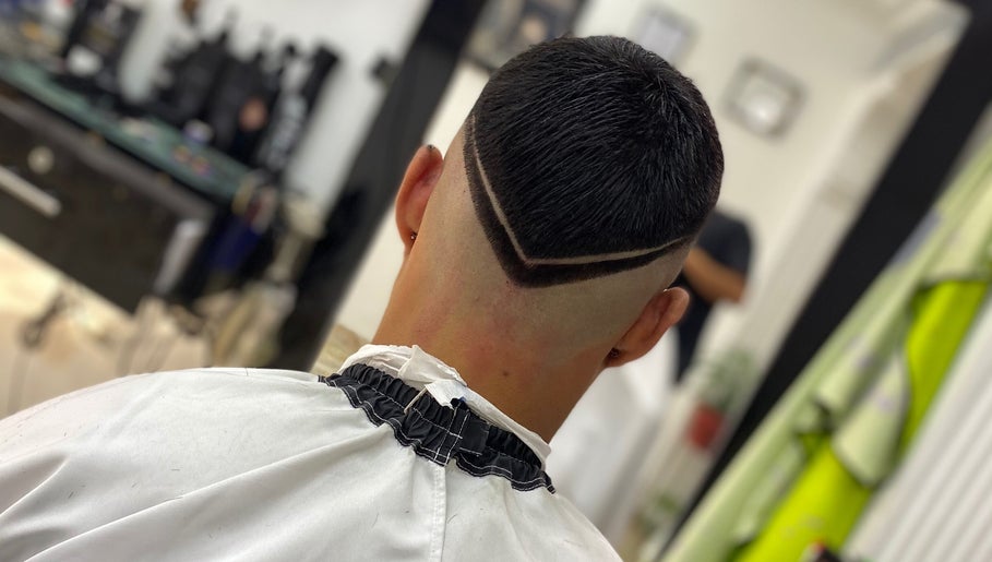 KLISSMAN BARBER STUDIO image 1