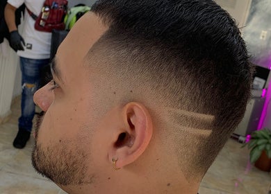 Corte de cabello degradado en Klissman Barber Studio, Cali, Valle Del Cauca, CO.