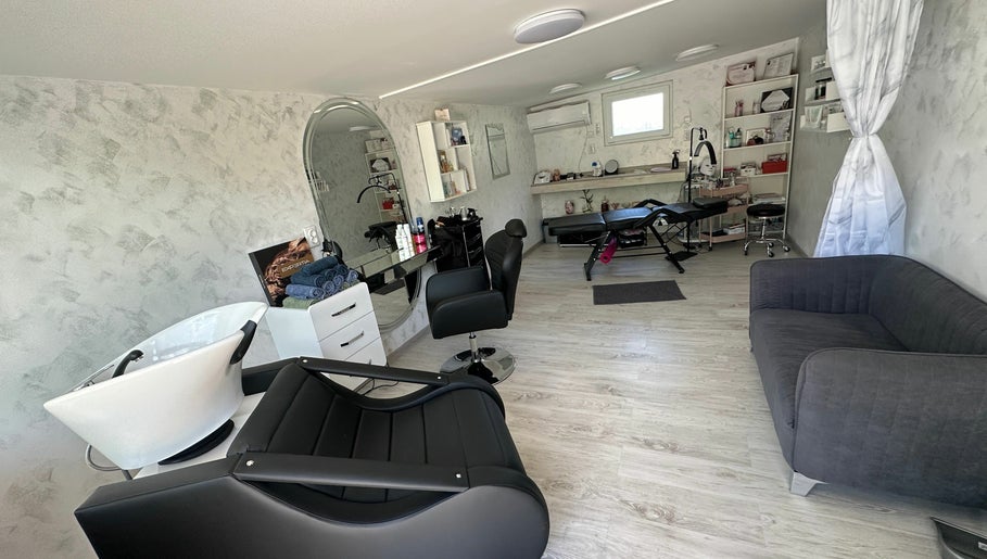 รูปภาพ AD’s Beauty Room 1