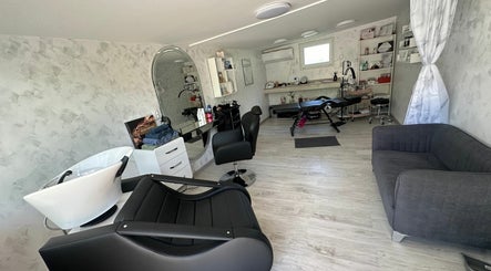 AD’s Beauty Room
