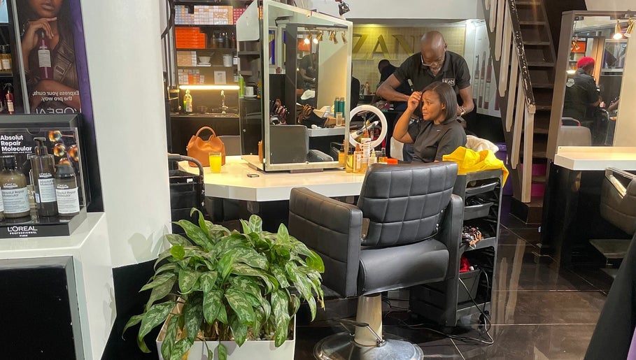 Urban Hair Studio,  Absa Towers , Loita Street 1paveikslėlis