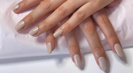 KC Nails and Beauty image 2