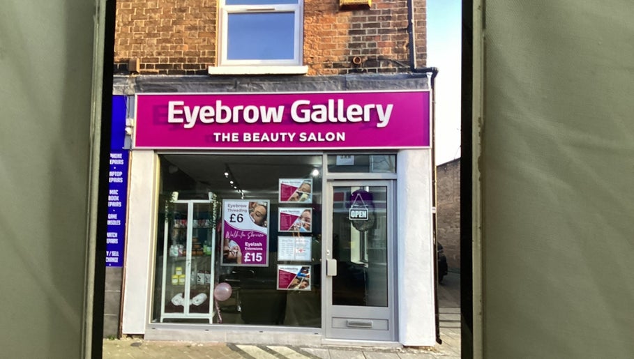 Eyebrow Gallery Beeston 1paveikslėlis