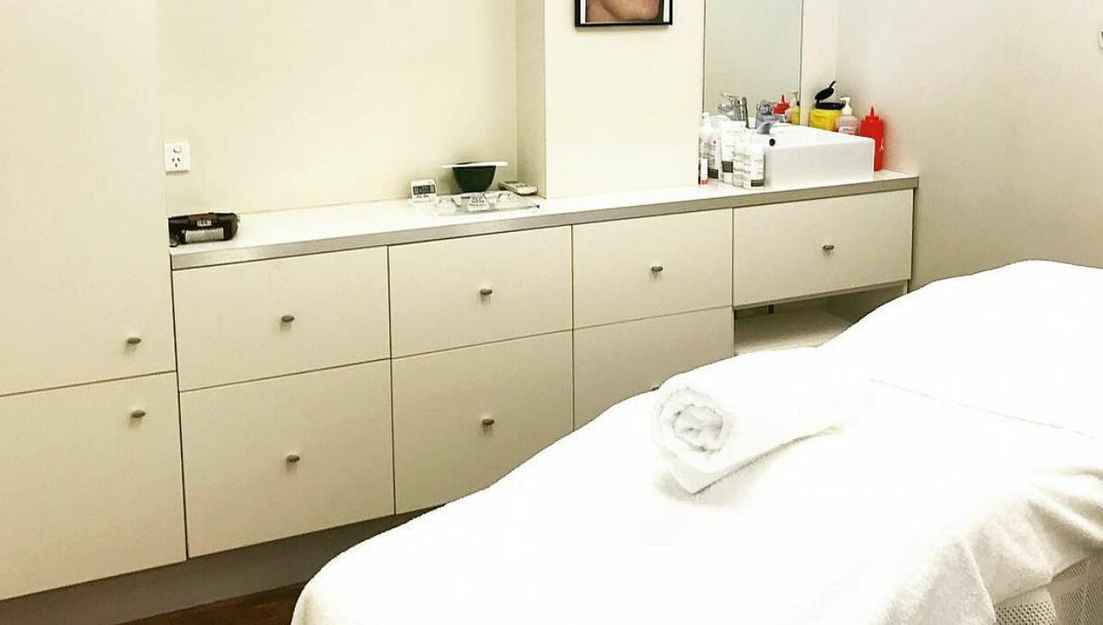 Cozy treatment room at E-Sab Clinic, Benowa, Queensland, AU, showcasing a tranquil and welcoming ambiance.