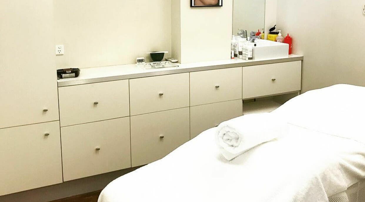 Cozy treatment room at E-Sab Clinic, Benowa, Queensland, AU, showcasing a tranquil and welcoming ambiance.