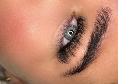 Close-up of enhanced lashes at Larbella Beauty, London, England, GB.