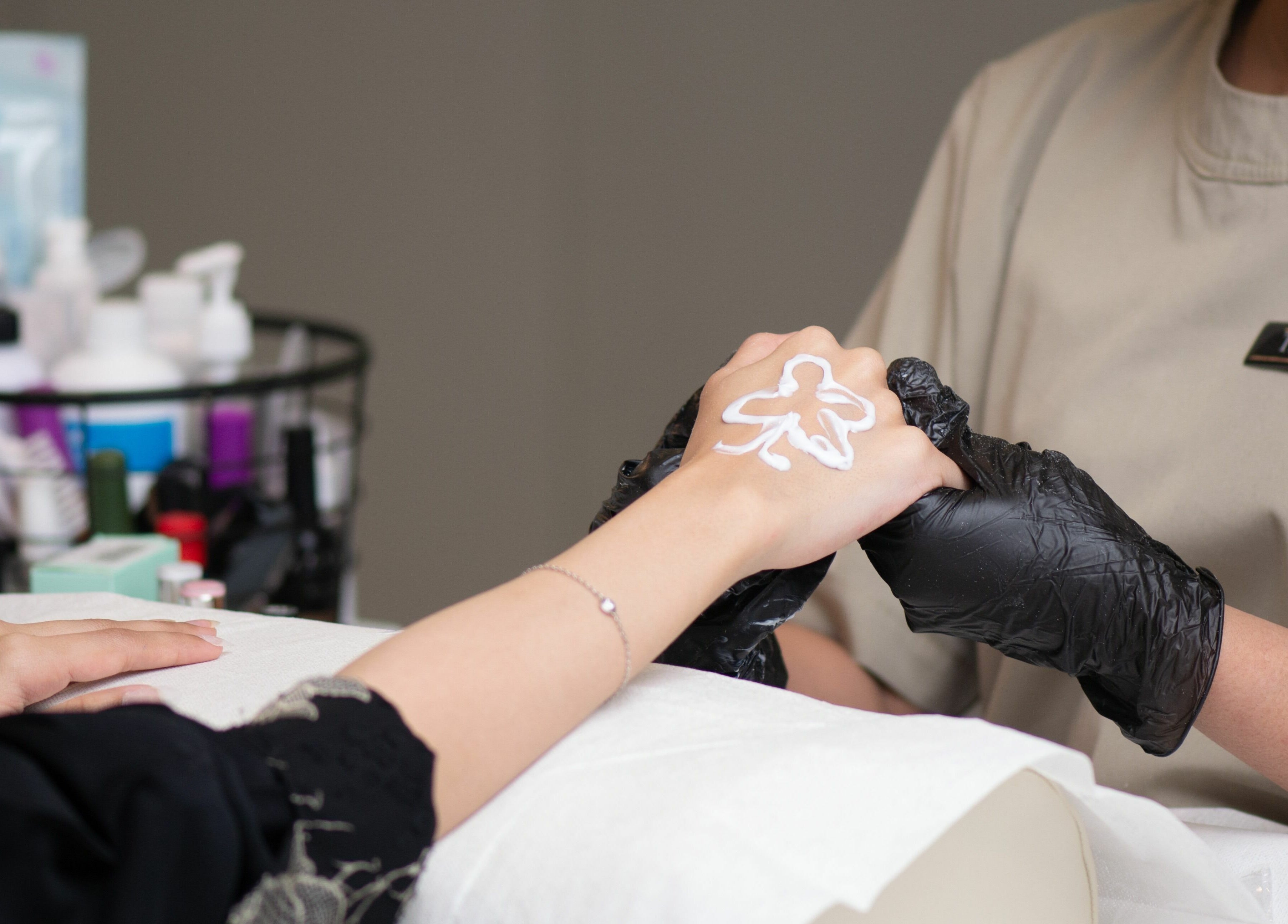 Aya Salon beauty treatment in Riyadh with intricate hand art in progress. Riyadh Province, SA.