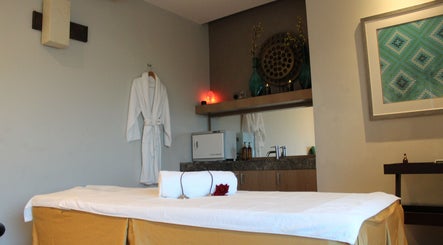 Dreamworks Spa -  Holiday Inn image 3