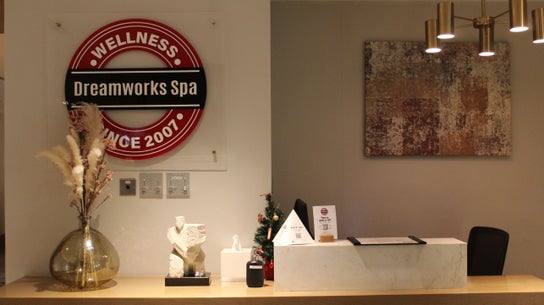 Welcoming reception at DWS-Holiday Inn Festival City, Dubai, AE, showcasing Dreamworks Spa logo and decor.