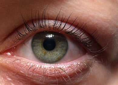 Profesjonalny makijaż rzęs z M&D Beauty, Warszawa, Mazowieckie, PL.