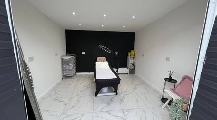 The Beauty Mix Dartford, bilde 2