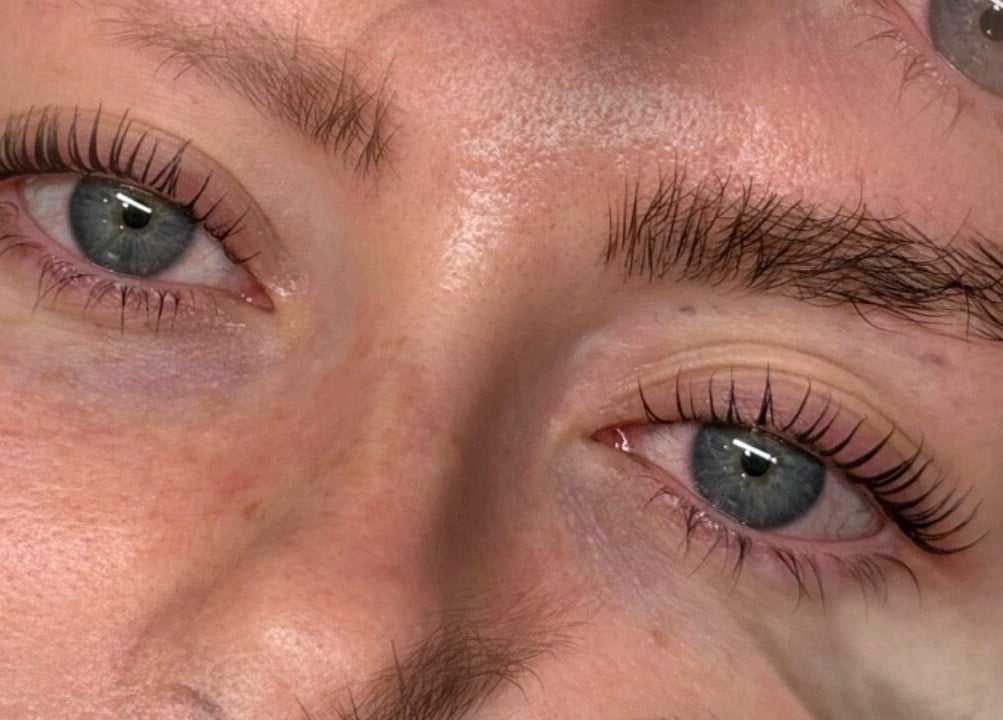 Close-up of refined eyelash extensions at The Beauty Mix Dartford, Dartford, England, GB.