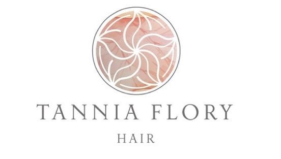 Tannia Flory Hair – obraz 1