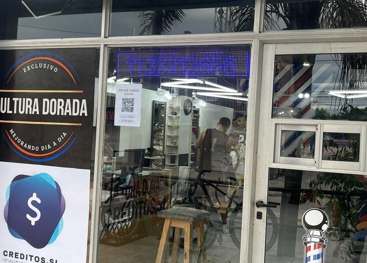 Fachada del local CULTURA DORADA en Monte Grande, Provincia De Buenos Aires, AR con letrero distintivo.