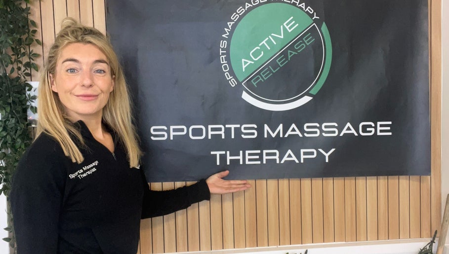 Therapist at High Pavement House in Sutton-in-ashfield, England, GB, demonstrating sports massage therapy services.