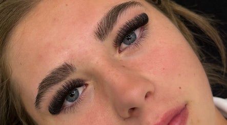 Luminous Lash Studio