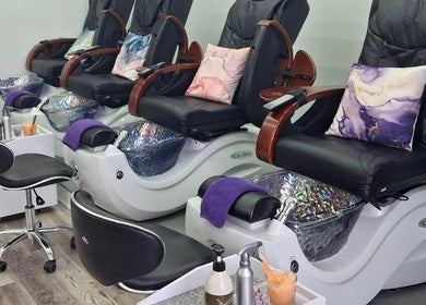 Luxury pedicure chairs at Plush Nail Salon Ii in Glenview, Illinois, US, offering a relaxing spa experience.