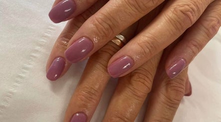 Sabina Nails Beauty image 3