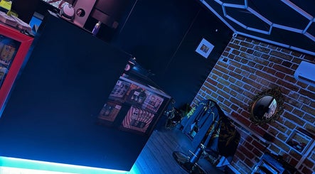 Chez Tony Barbershop Shop image 3