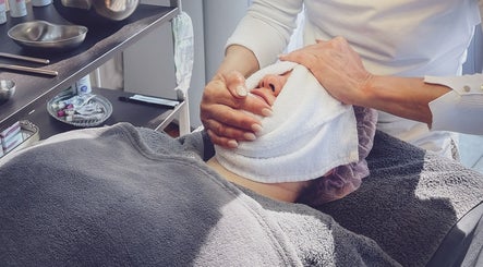 Cosmeda Kosmetikstudio Hannover image 3