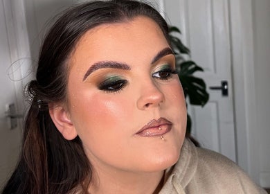Elegant makeup look by Makeup by Linsey, Whitburn, Scotland, GB, featuring shimmering eye shadow.