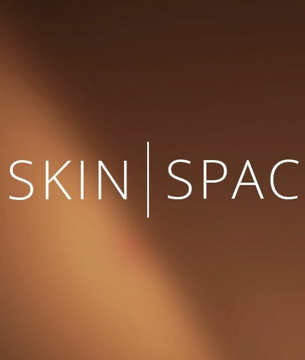 Skin Space – obraz 2