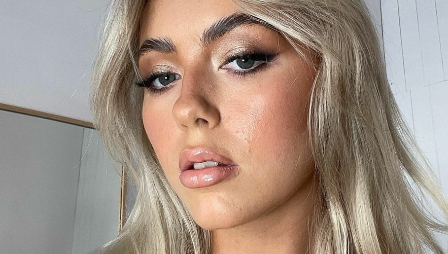 Alicia Anderson Makeup – kuva 1