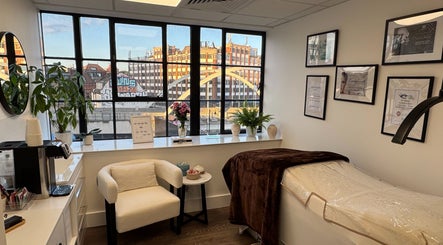 Relaxing treatment room with city view at Sprinkle Of Magic Lashes - Shoreditch, London, England, GB.