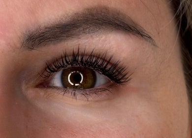 Close-up of perfectly groomed eyelashes at Sprinkle Of Magic Lashes - Shoreditch, London, England, GB.