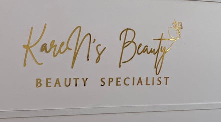 Elegant gold signage of Karen’s Beauty, Hadath, Mount Lebanon Governorate, LB.